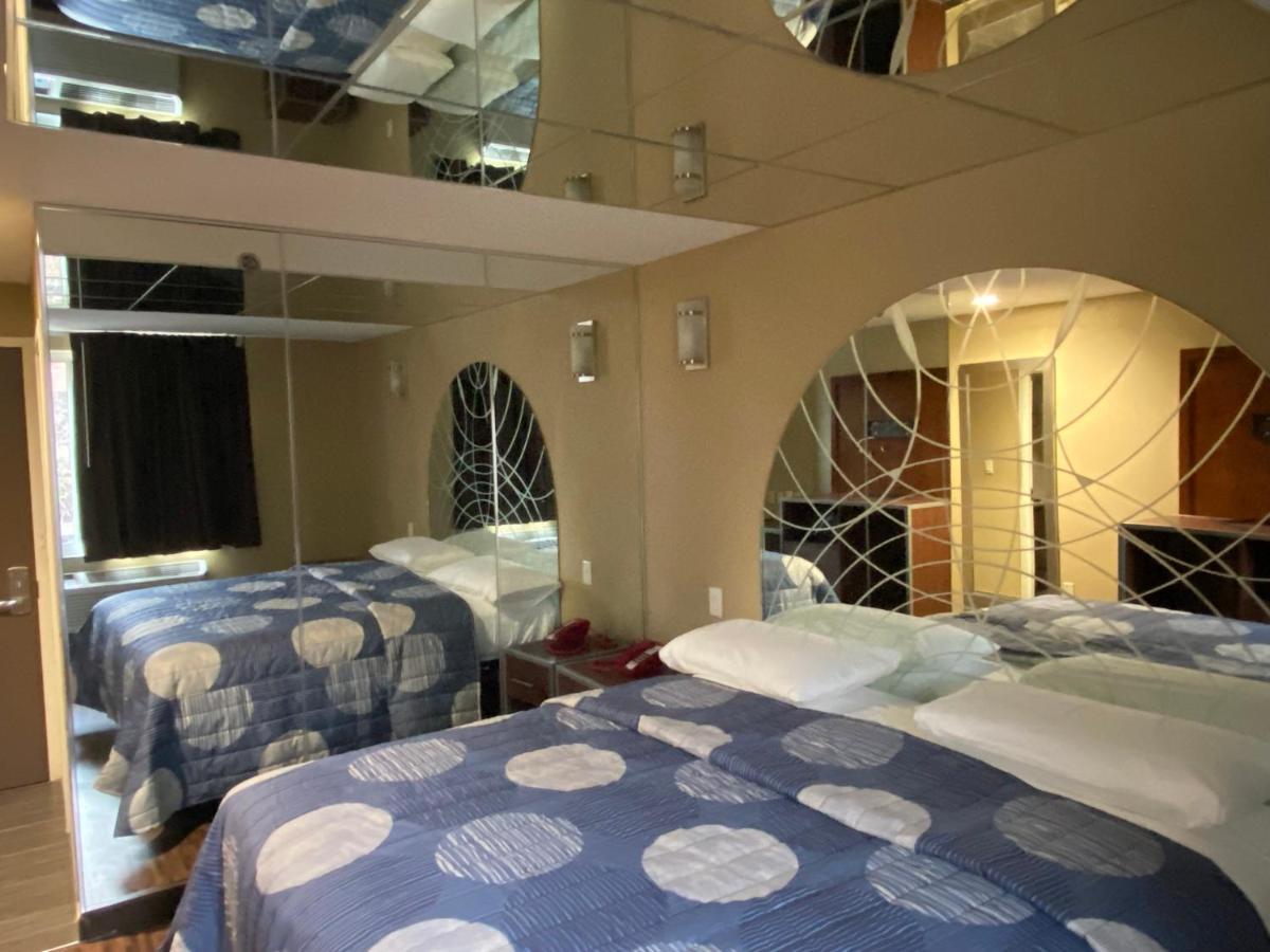 Hotel Jamaica Plaza ニューヨーク エクステリア 写真