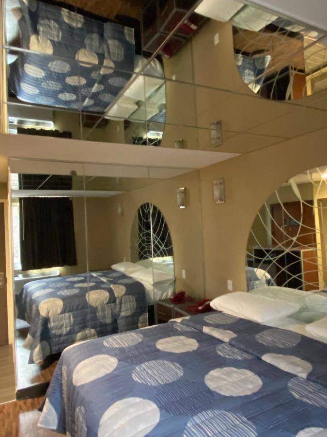 Hotel Jamaica Plaza ニューヨーク エクステリア 写真